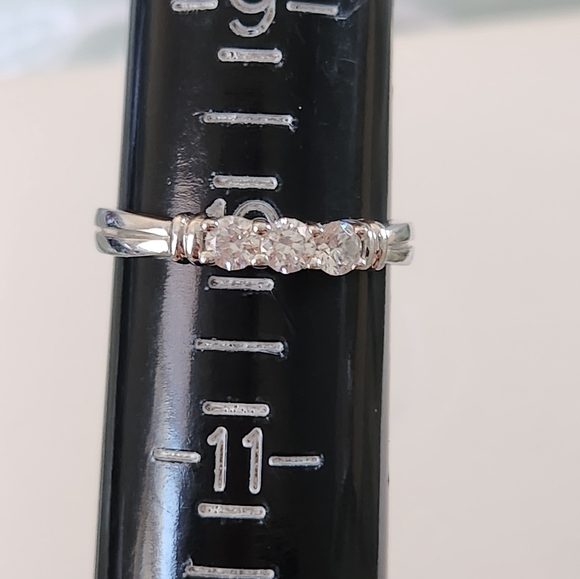 3 Stone Diamonique Band Ring - Picture 5 of 7